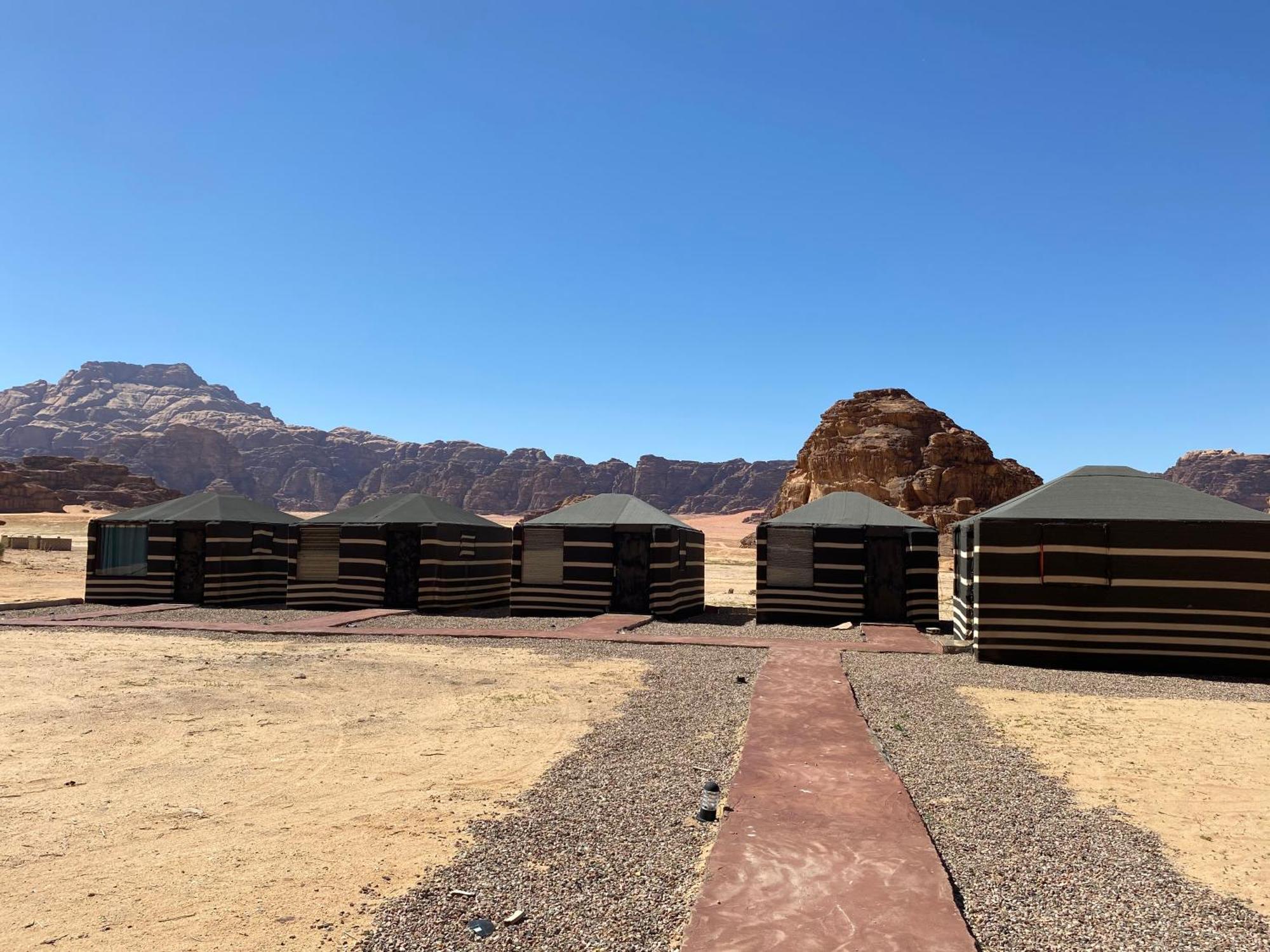 Rum Bedouin Trips Hotel Wadi Rum Exterior photo